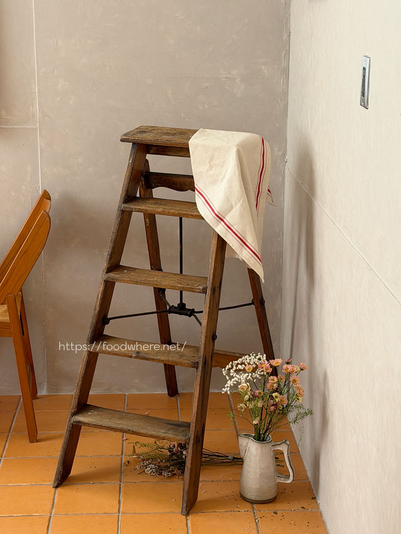 (有放菜單)高雄咖啡廳推薦《BAKI玐崎》隱身巷弄內的的咖啡甜點，空間感超好！ @高雄美食底對