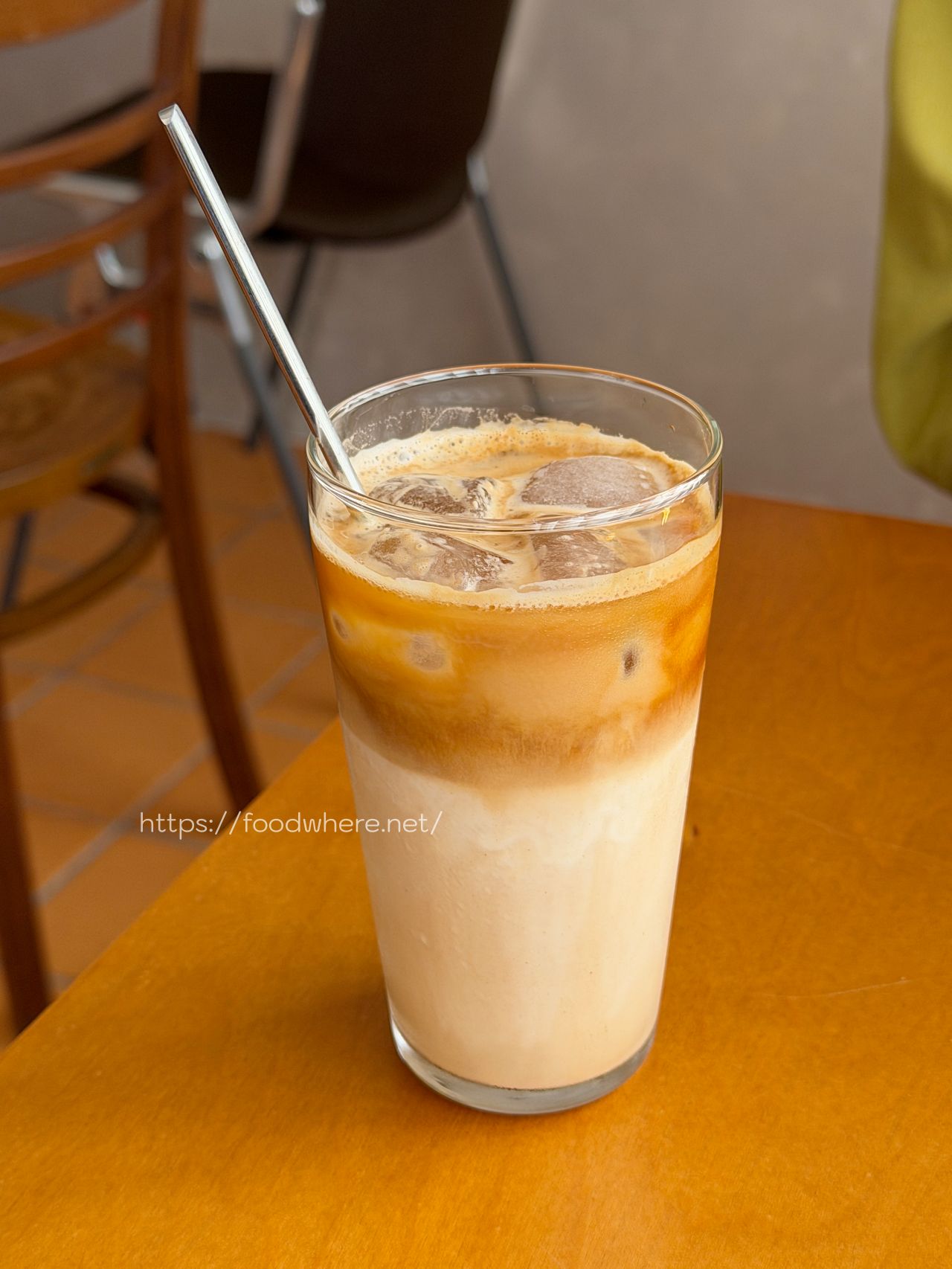 (有放菜單)高雄咖啡廳推薦《BAKI玐崎》隱身巷弄內的的咖啡甜點，空間感超好！ @高雄美食底對