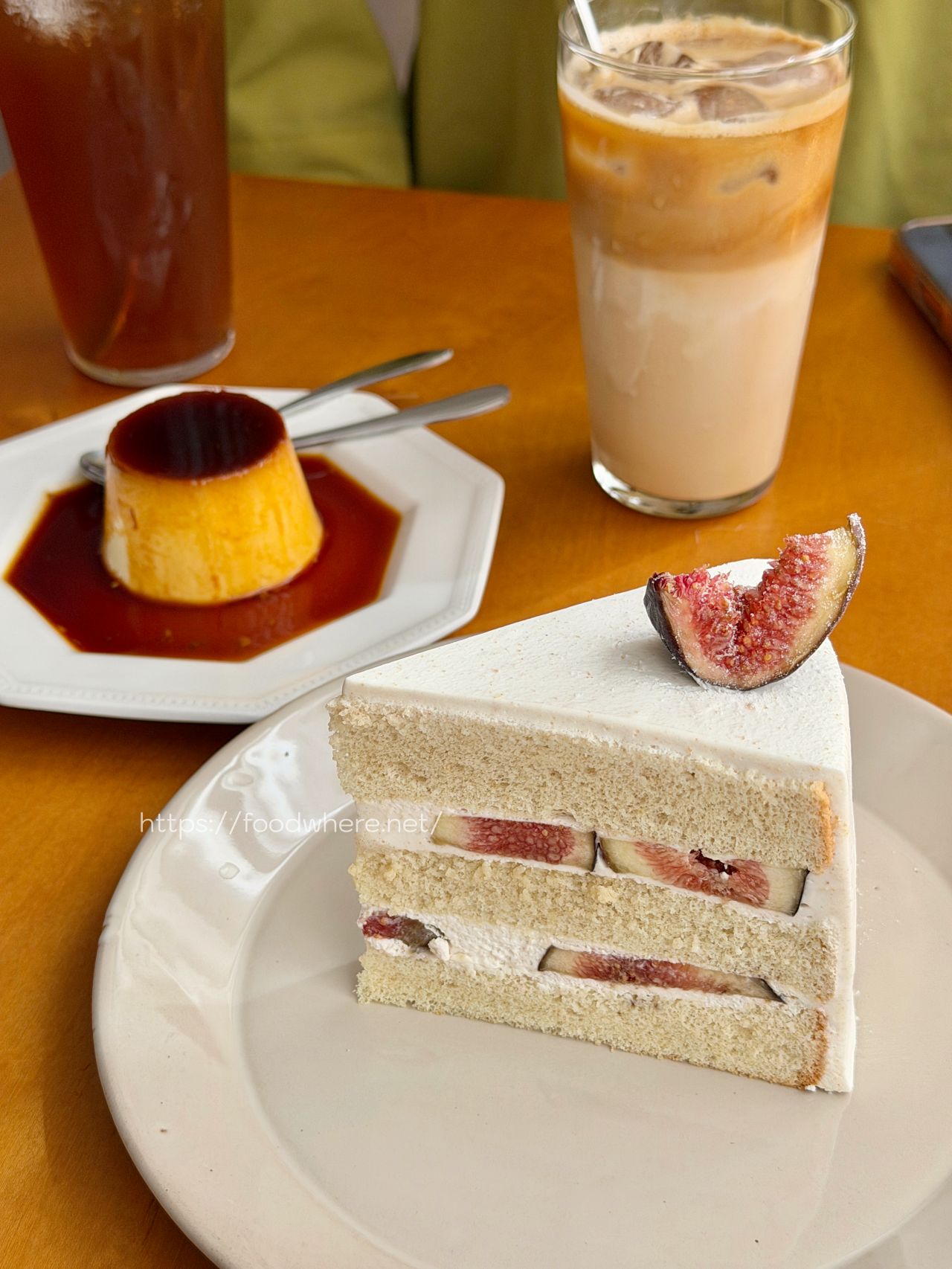 (有放菜單)高雄咖啡廳推薦《BAKI玐崎》隱身巷弄內的的咖啡甜點，空間感超好！ @高雄美食底對