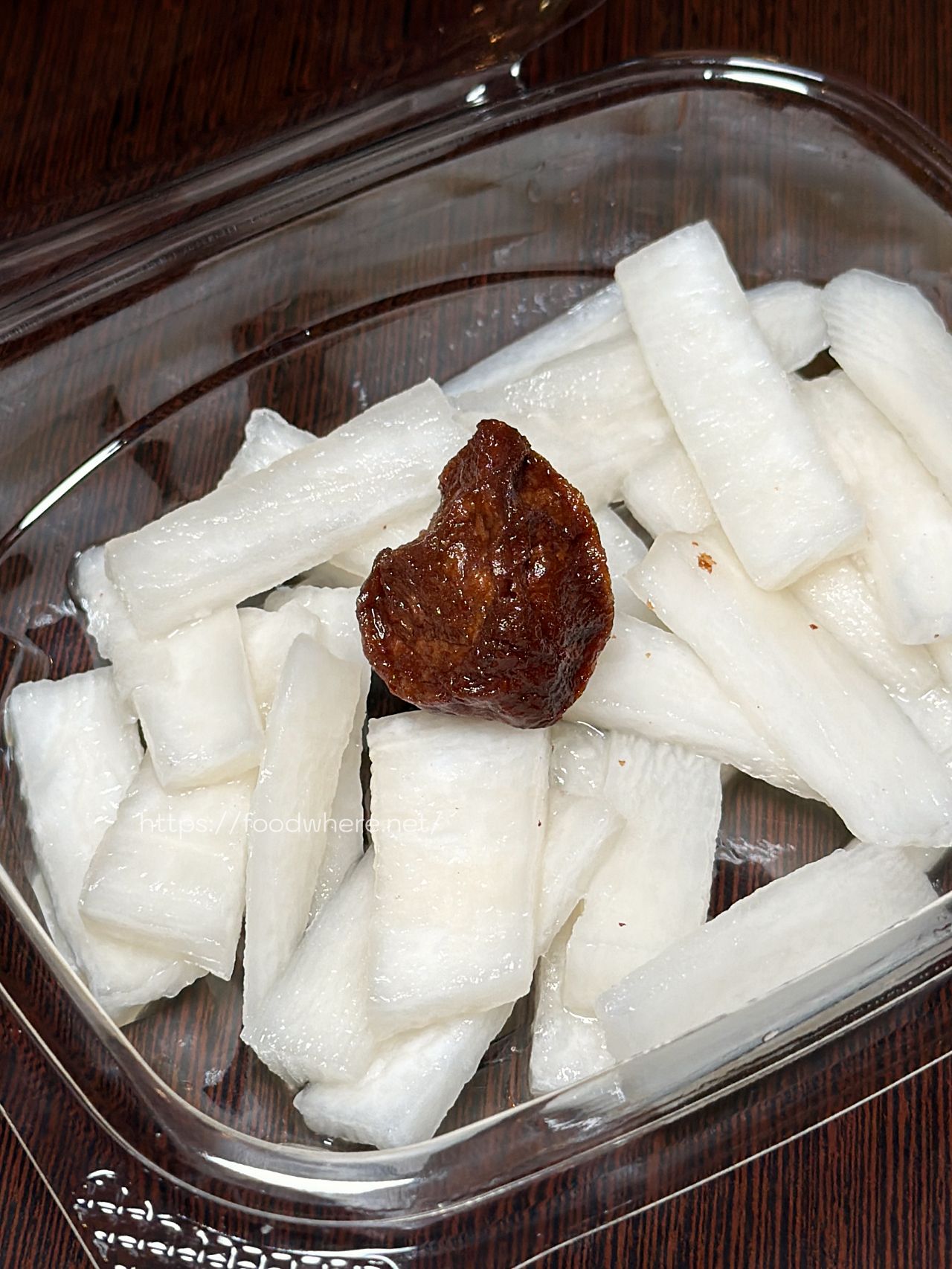 高雄三民區美食《愛上魚的貓》正忠路上的神秘麵攤，金魚餛飩與爆濃麻醬 @高雄美食底對