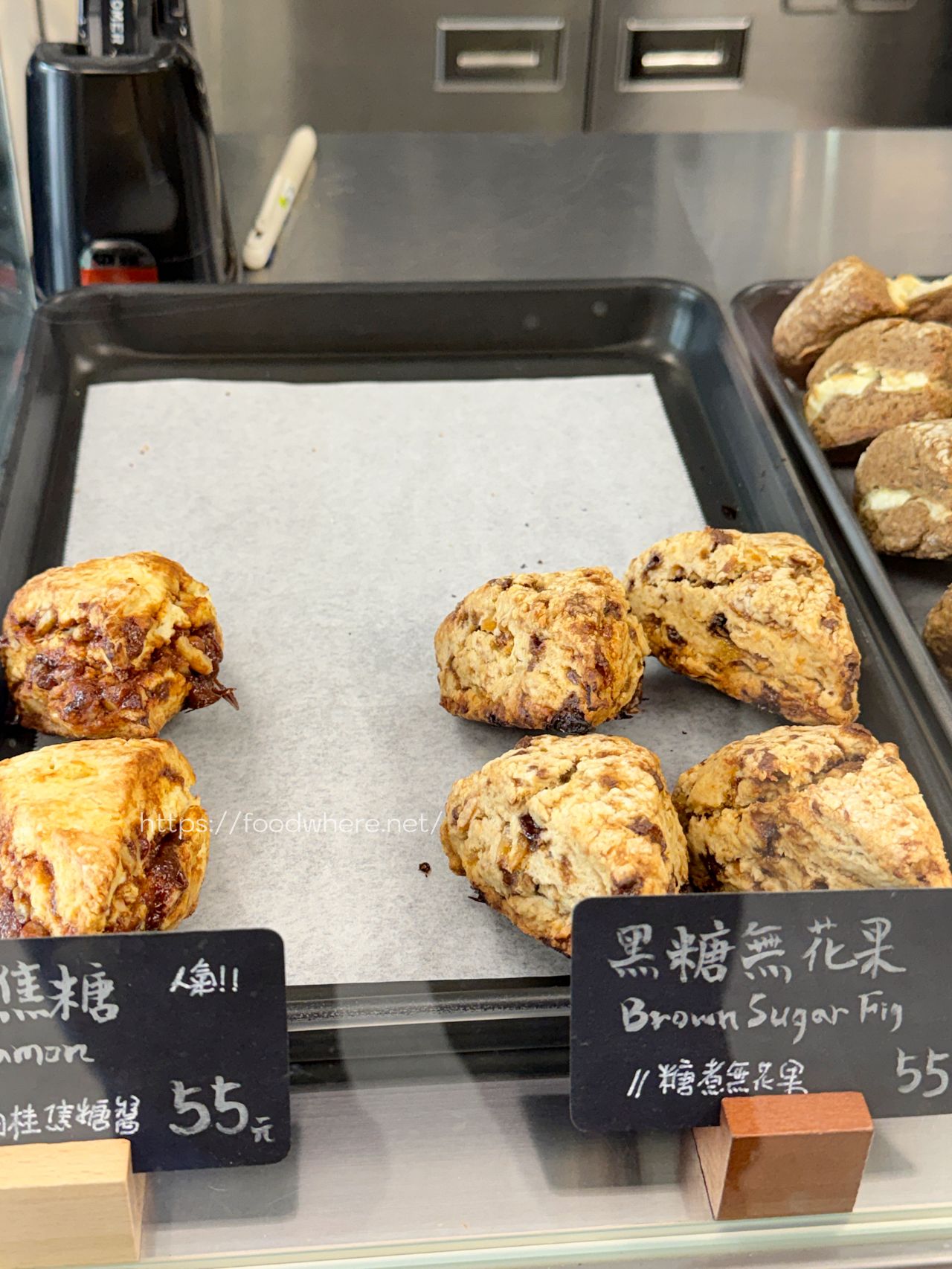 高雄鳳山美食｜《和馬咖啡 Caf&eacute; de Homer》隱身鳳山體育路的司康神店！一周營業四天 @高雄美食底對