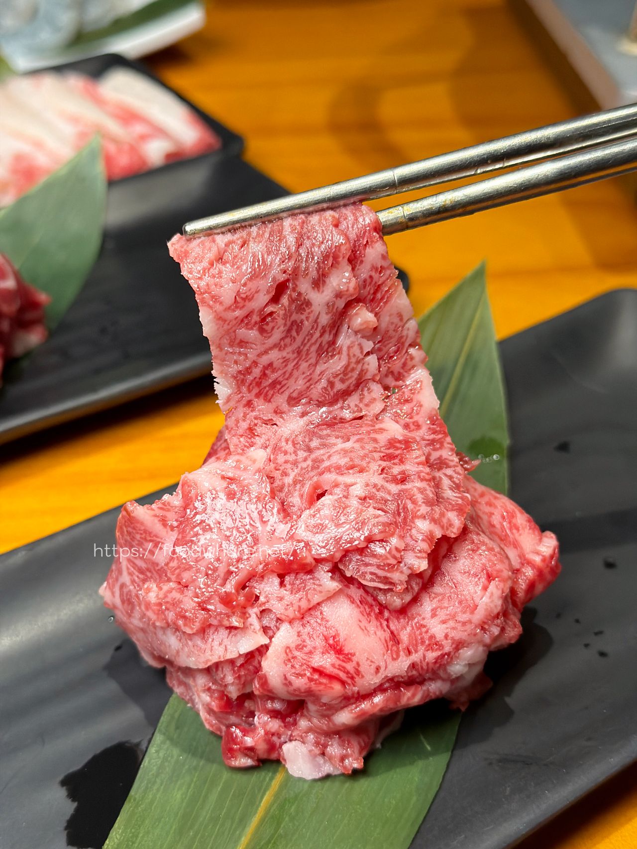 高雄三民區美食《牛博肆溫體牛火鍋》現切頂級溫體牛與夢幻雜炊收尾，高雄北平二街火鍋美食 @高雄美食底對
