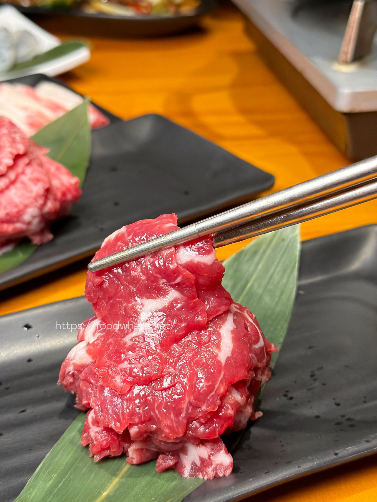 高雄三民區美食《牛博肆溫體牛火鍋》現切頂級溫體牛與夢幻雜炊收尾，高雄北平二街火鍋美食 @高雄美食底對