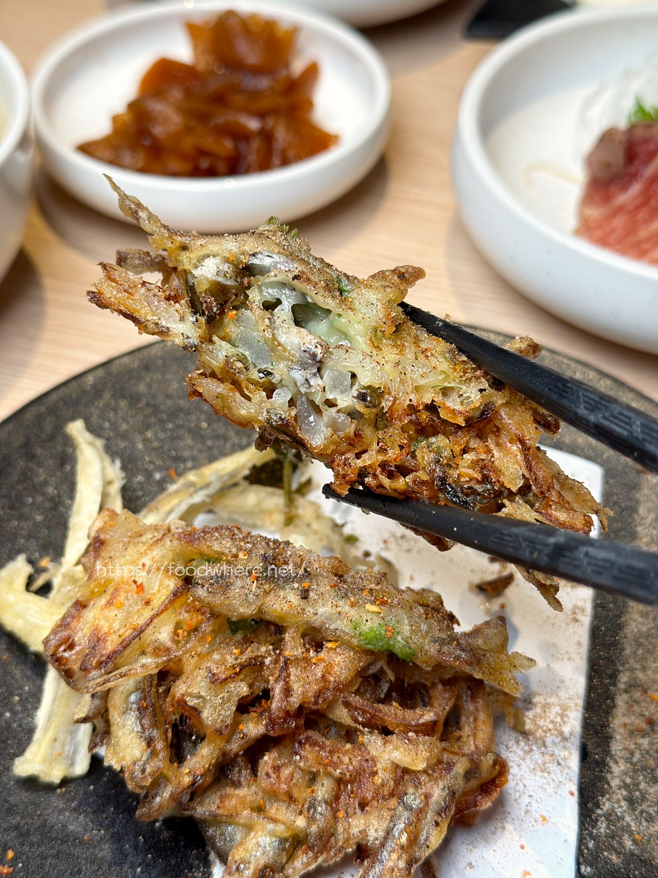 高雄前鎮美食《鉑釧 酒食販売》三多新光旁巷弄日料！全品項 1～2 人份精緻小量，高雄小酌日料 @高雄美食底對