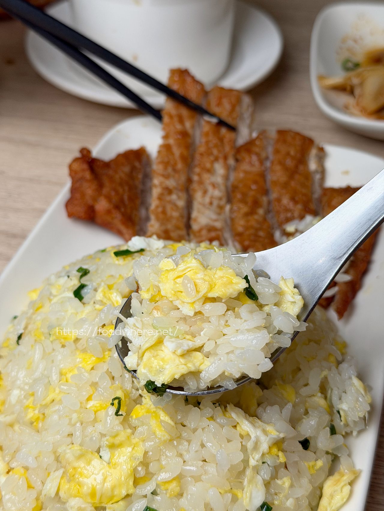 （有菜單）高雄鳳山美食《日嚐食堂》鼎泰豐師傅出來開店！平民版星級美味，必點爆汁小籠包與黃金比例紅油抄手 @高雄美食底對