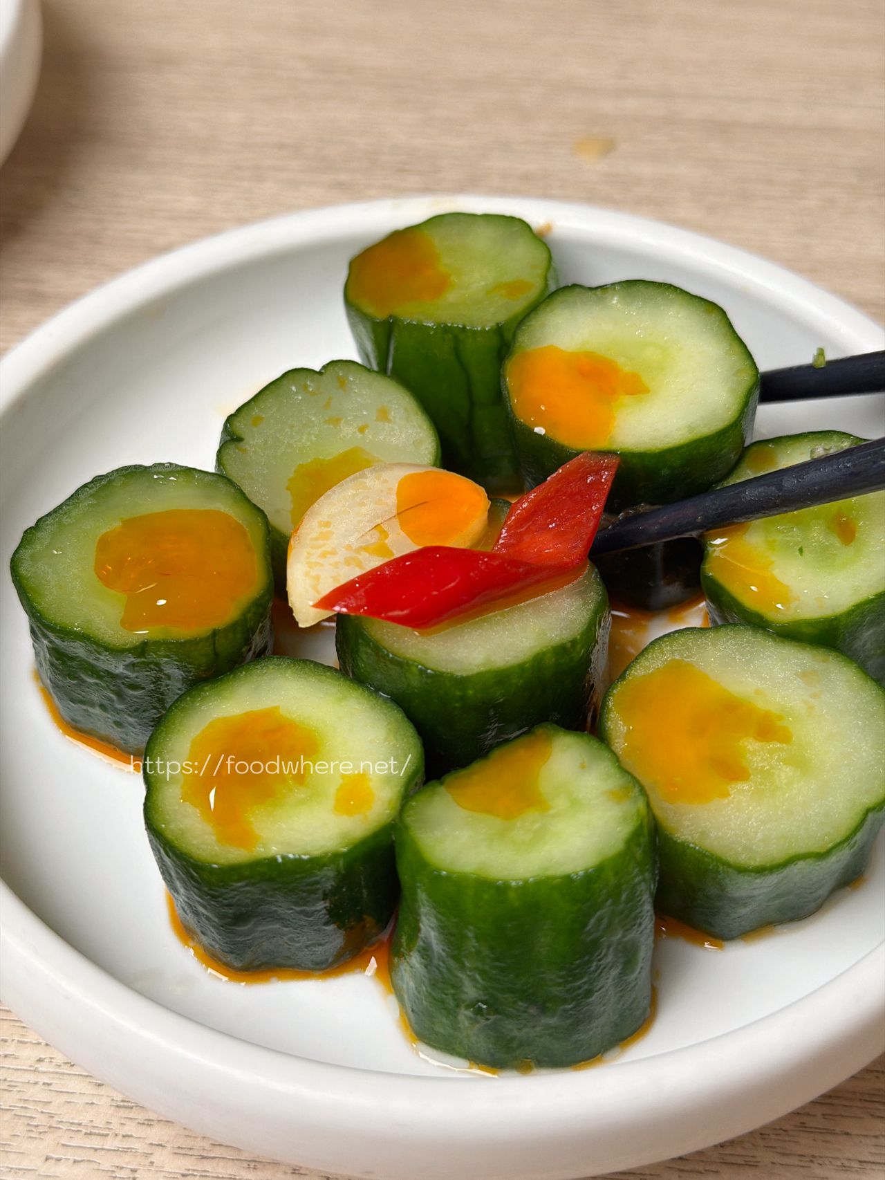 （有菜單）高雄鳳山美食《日嚐食堂》鼎泰豐師傅出來開店！平民版星級美味，必點爆汁小籠包與黃金比例紅油抄手 @高雄美食底對