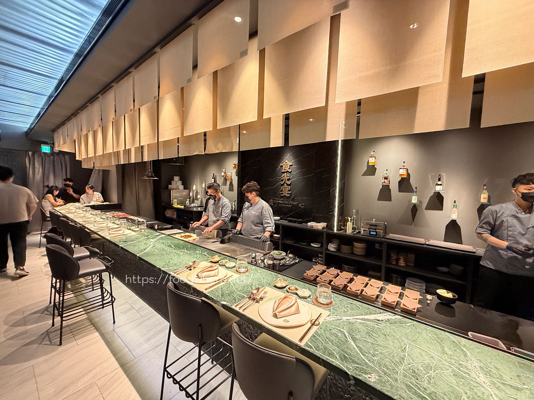 高雄楠梓美食《食光宴 鐵板料理-楠梓藏心宴》全預約制神祕氣派鐵板燒！$1480起坐擁活體龍蝦與牛排海陸奢華饗宴 @高雄美食底對
