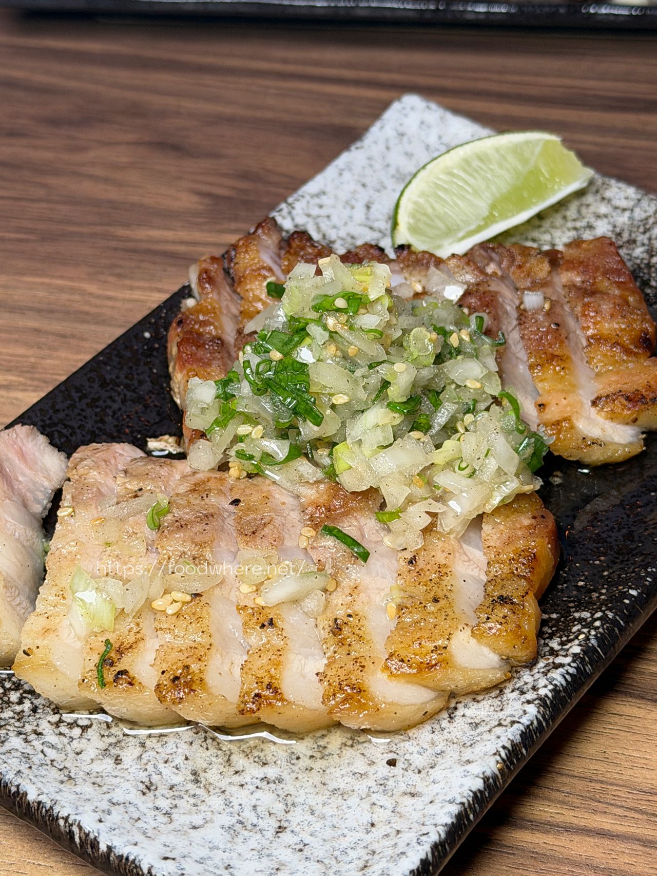 (有放菜單)高雄新興美食《食之八酒居酒屋》七賢路上超人氣口袋名單!平價爆汁雞肉串多達8種口味,必點香濃黑松露奶油烏龍麵 @高雄美食底對 (有放菜單)高雄新興美食《食之八酒居酒屋》七賢路上超人氣口袋名單!平價爆汁雞肉串多達8種口味,必點香濃黑松露奶油烏龍麵 @高雄美食底對