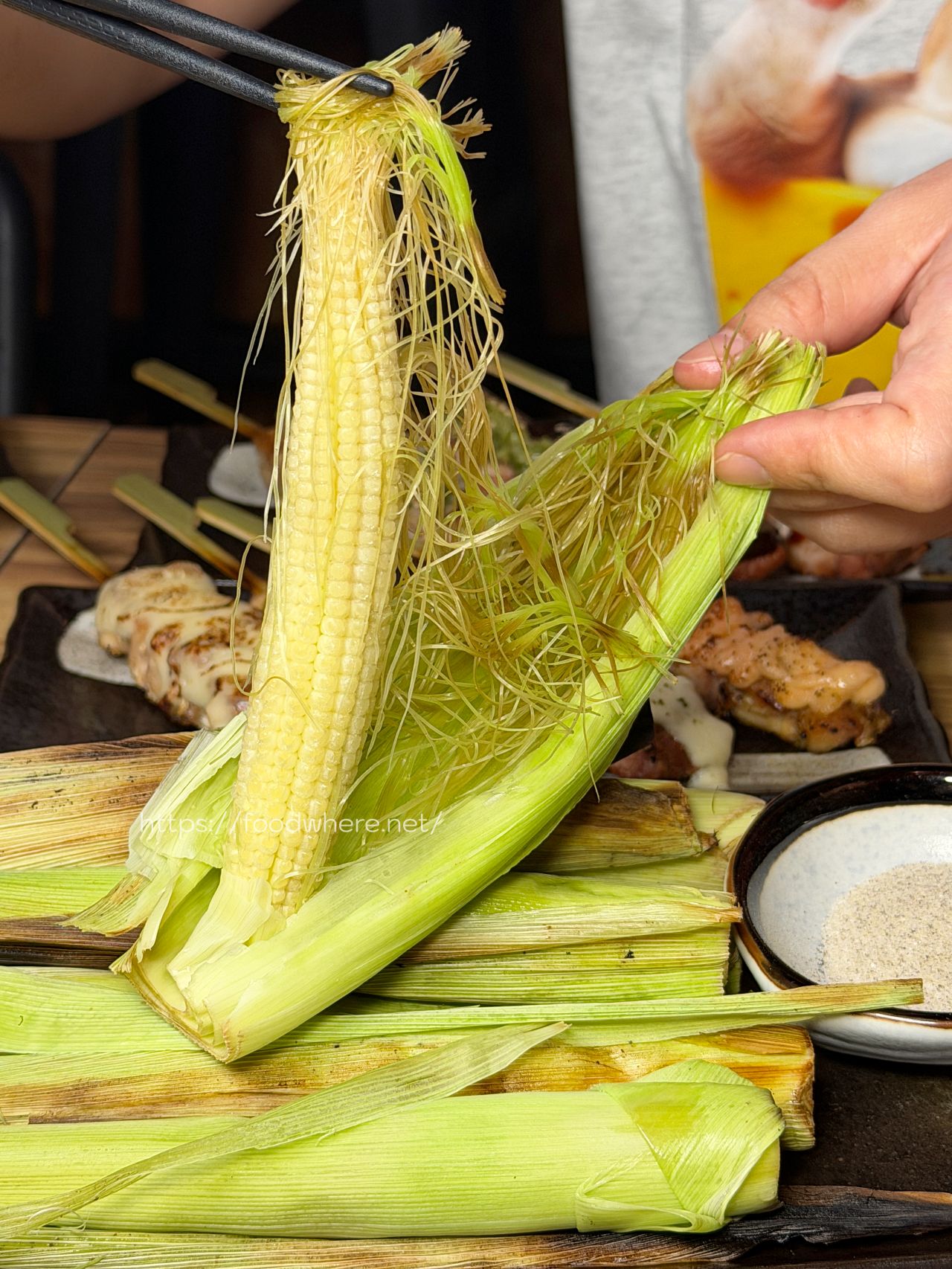 (有放菜單)高雄新興美食《食之八酒居酒屋》七賢路上超人氣口袋名單!平價爆汁雞肉串多達8種口味,必點香濃黑松露奶油烏龍麵 @高雄美食底對 (有放菜單)高雄新興美食《食之八酒居酒屋》七賢路上超人氣口袋名單!平價爆汁雞肉串多達8種口味,必點香濃黑松露奶油烏龍麵 @高雄美食底對