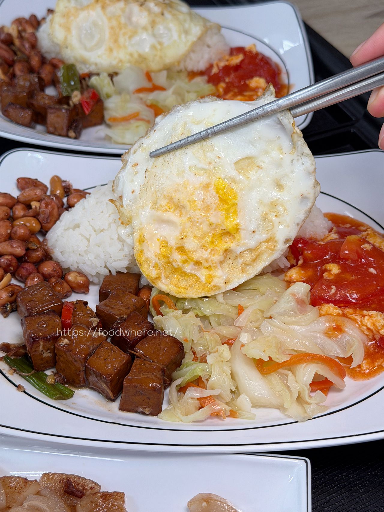 （菜單參考）高雄三民美食《湘園排骨 瀋陽店》前鎮老字號排骨便當進駐熱河商圈！現點現炸爆汁黑胡椒排骨與超誠意香酥大雞排 @高雄美食底對