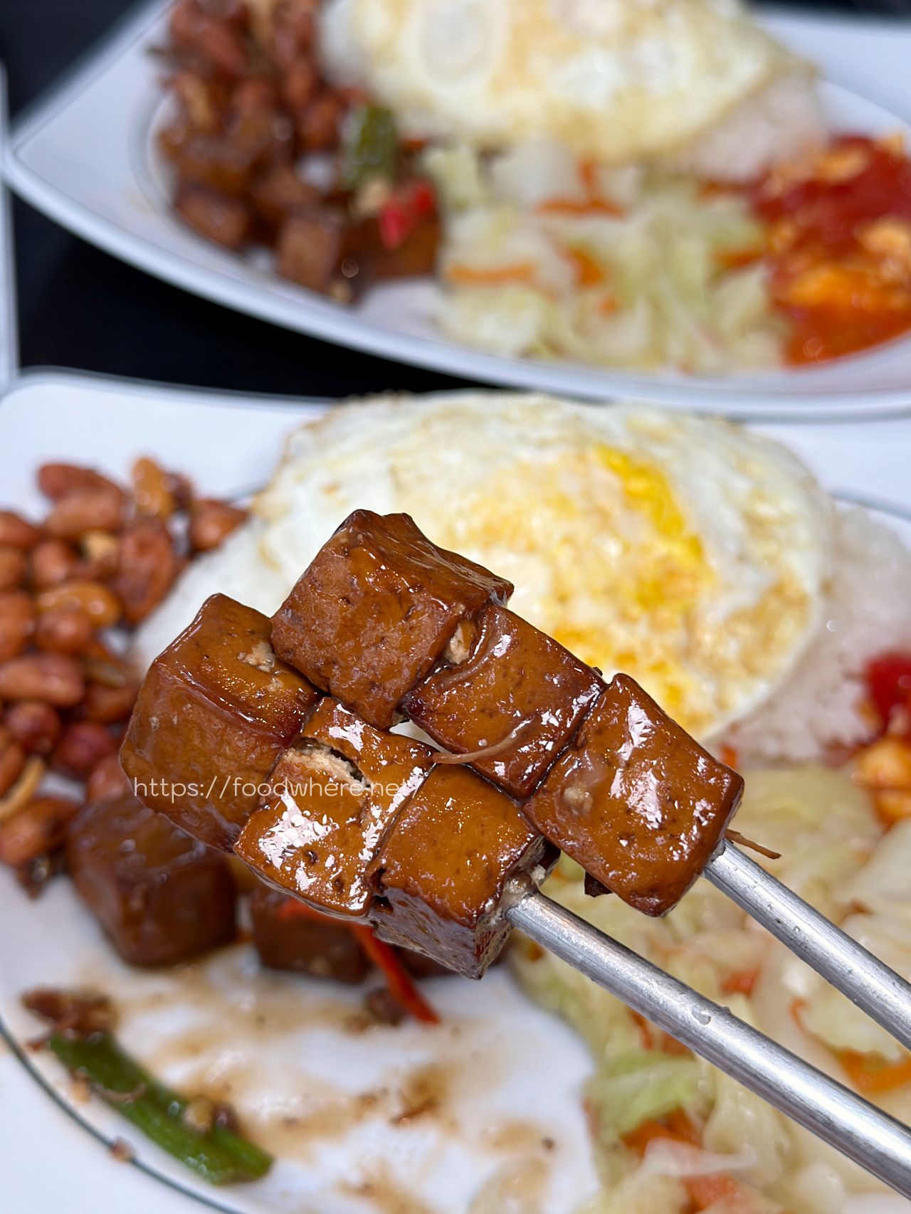 （菜單參考）高雄三民美食《湘園排骨 瀋陽店》前鎮老字號排骨便當進駐熱河商圈！現點現炸爆汁黑胡椒排骨與超誠意香酥大雞排 @高雄美食底對