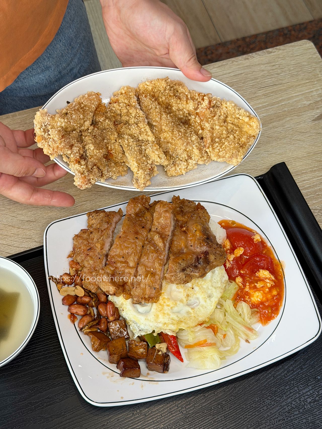 （菜單參考）高雄三民美食《湘園排骨 瀋陽店》前鎮老字號排骨便當進駐熱河商圈！現點現炸爆汁黑胡椒排骨與超誠意香酥大雞排 @高雄美食底對