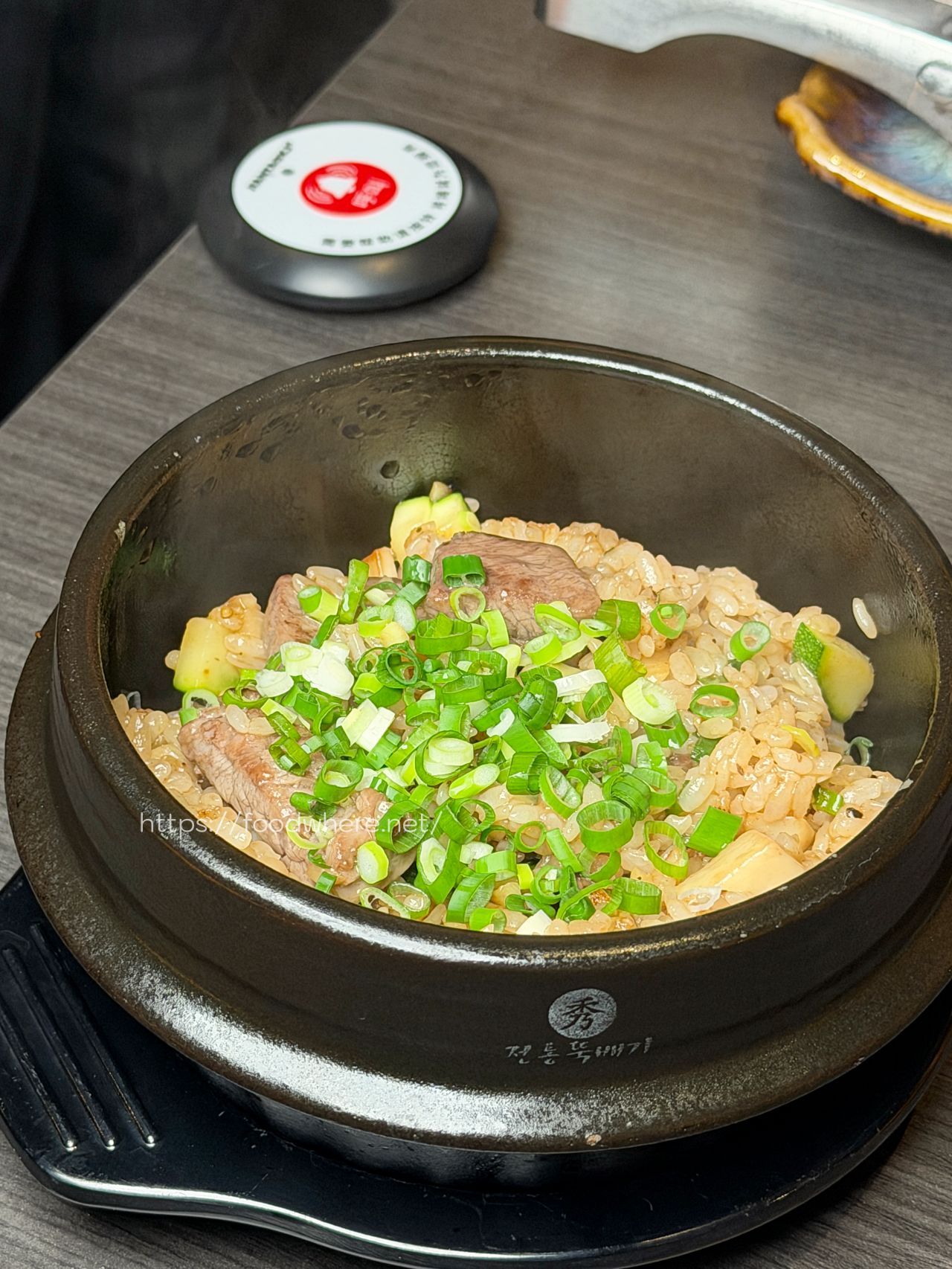 （有放菜單）新興區燒肉《日日燒肉》套餐份量浮誇又有誠意，吃完真的會想二訪！ @高雄美食底對