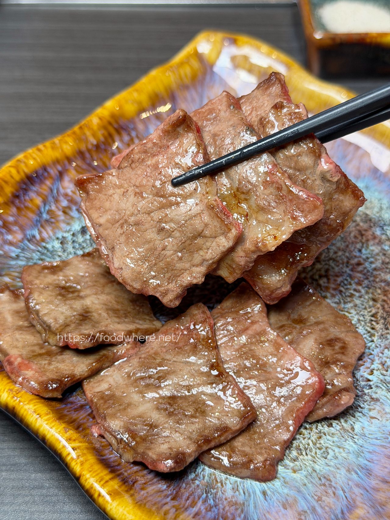 （有放菜單）新興區燒肉《日日燒肉》套餐份量浮誇又有誠意，吃完真的會想二訪！ @高雄美食底對