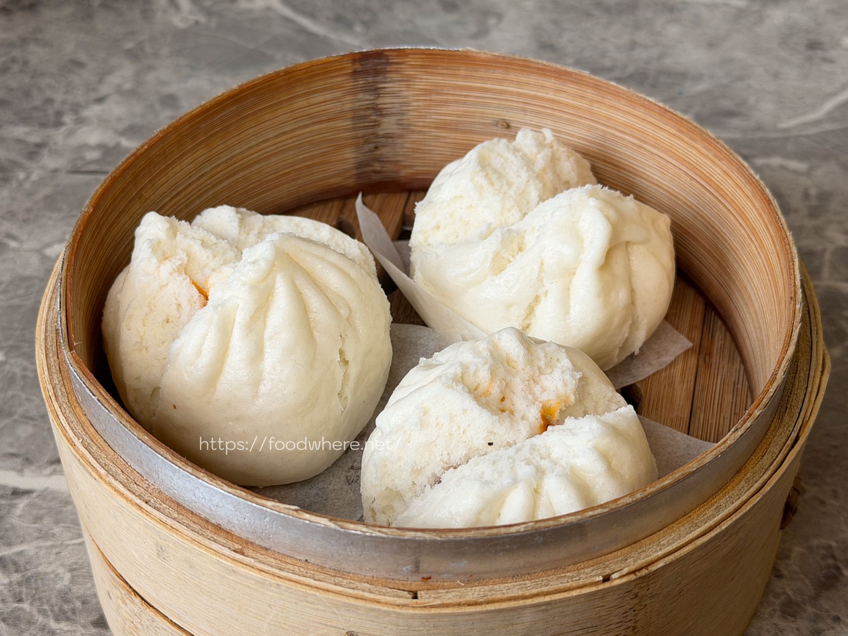 岡山煲仔飯《港式洪記煲仔飯》藏超深卻人氣爆棚 @高雄美食底對