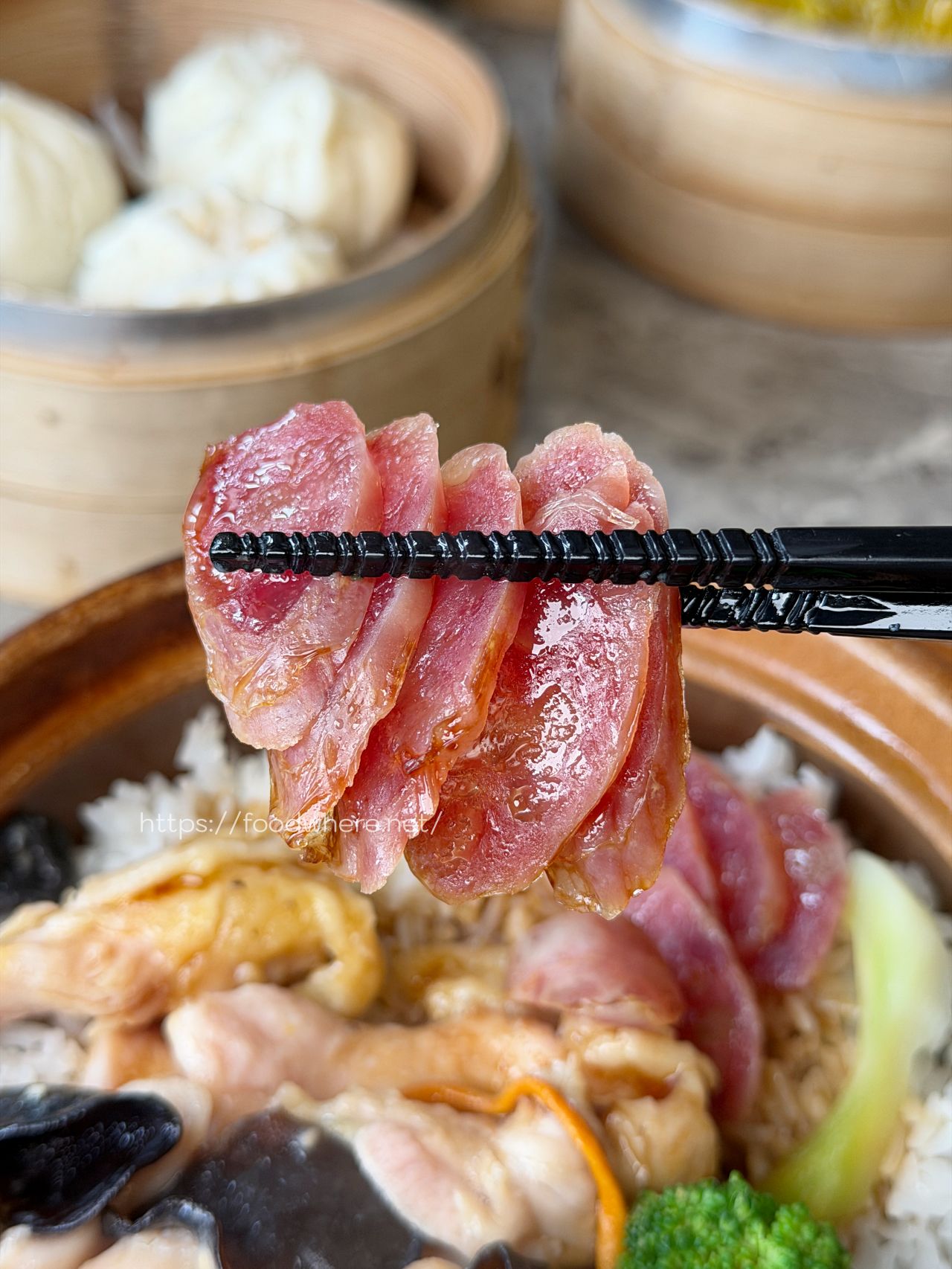 岡山煲仔飯《港式洪記煲仔飯》藏超深卻人氣爆棚 @高雄美食底對