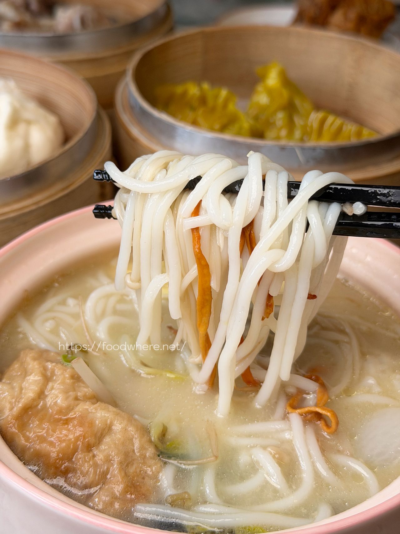 岡山煲仔飯《港式洪記煲仔飯》藏超深卻人氣爆棚 @高雄美食底對