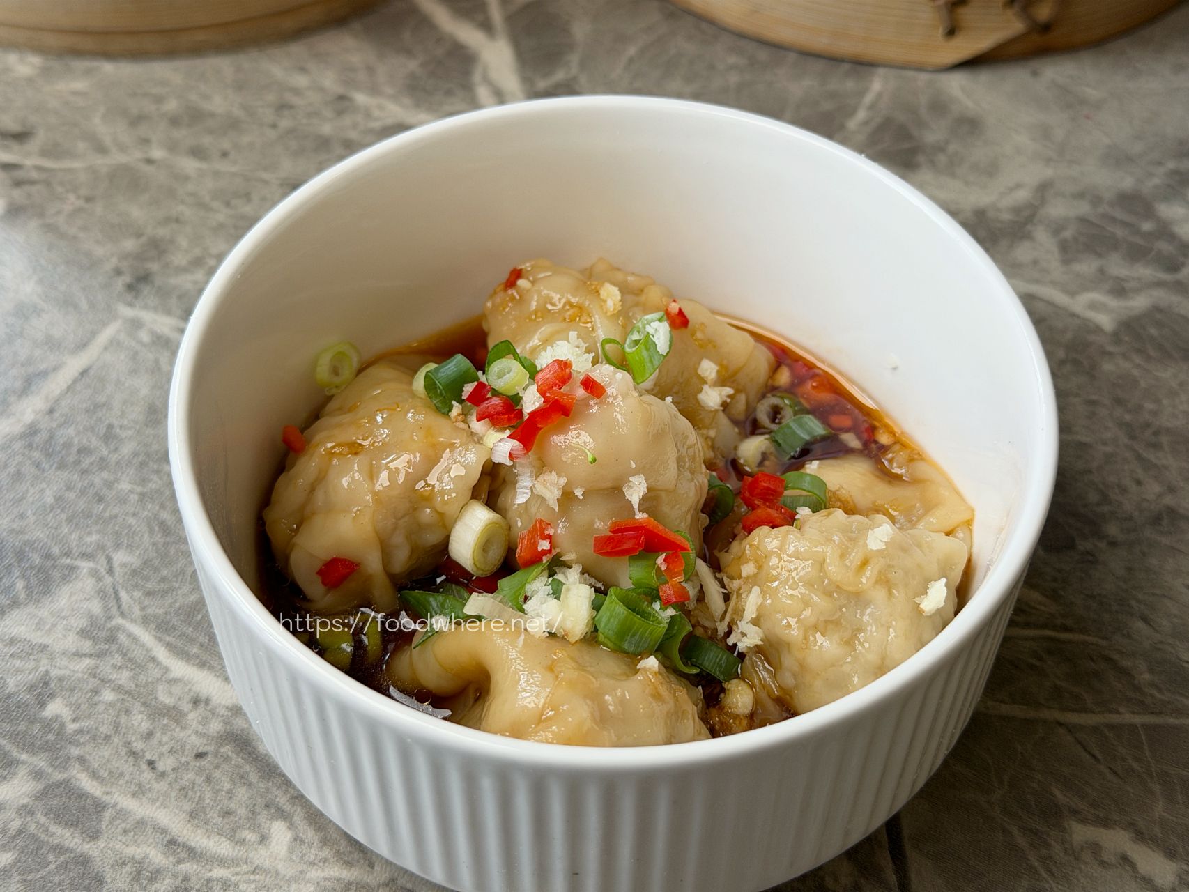 岡山煲仔飯《港式洪記煲仔飯》藏超深卻人氣爆棚 @高雄美食底對