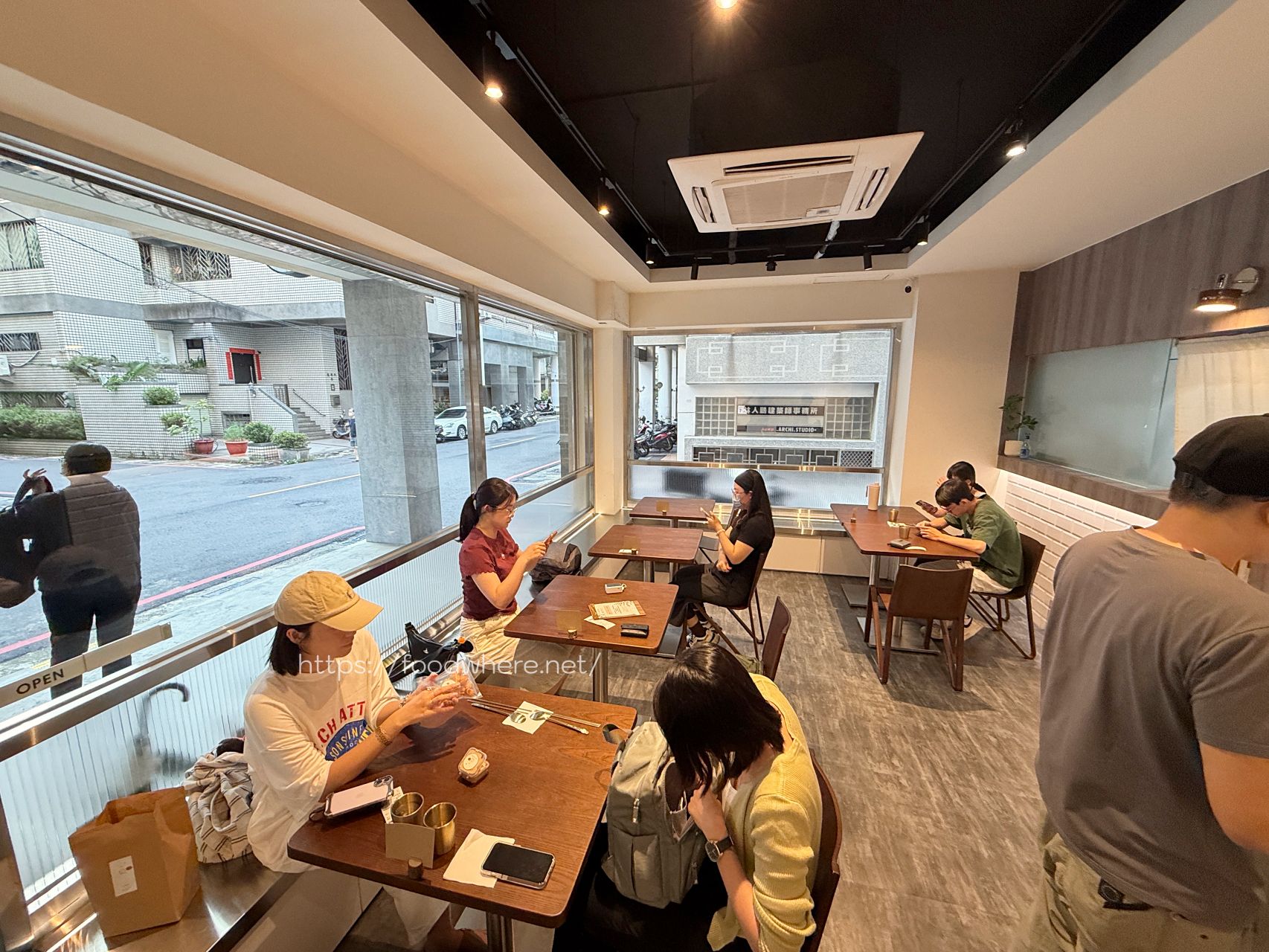 （有菜單）新興區韓式湯鍋《In the SEOUL》高雄店菜單 高雄近期很夯的韓式料理！ @高雄美食底對