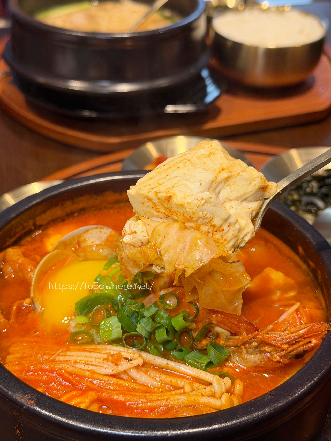 （有菜單）新興區韓式湯鍋《In the SEOUL》高雄店菜單 高雄近期很夯的韓式料理！ @高雄美食底對