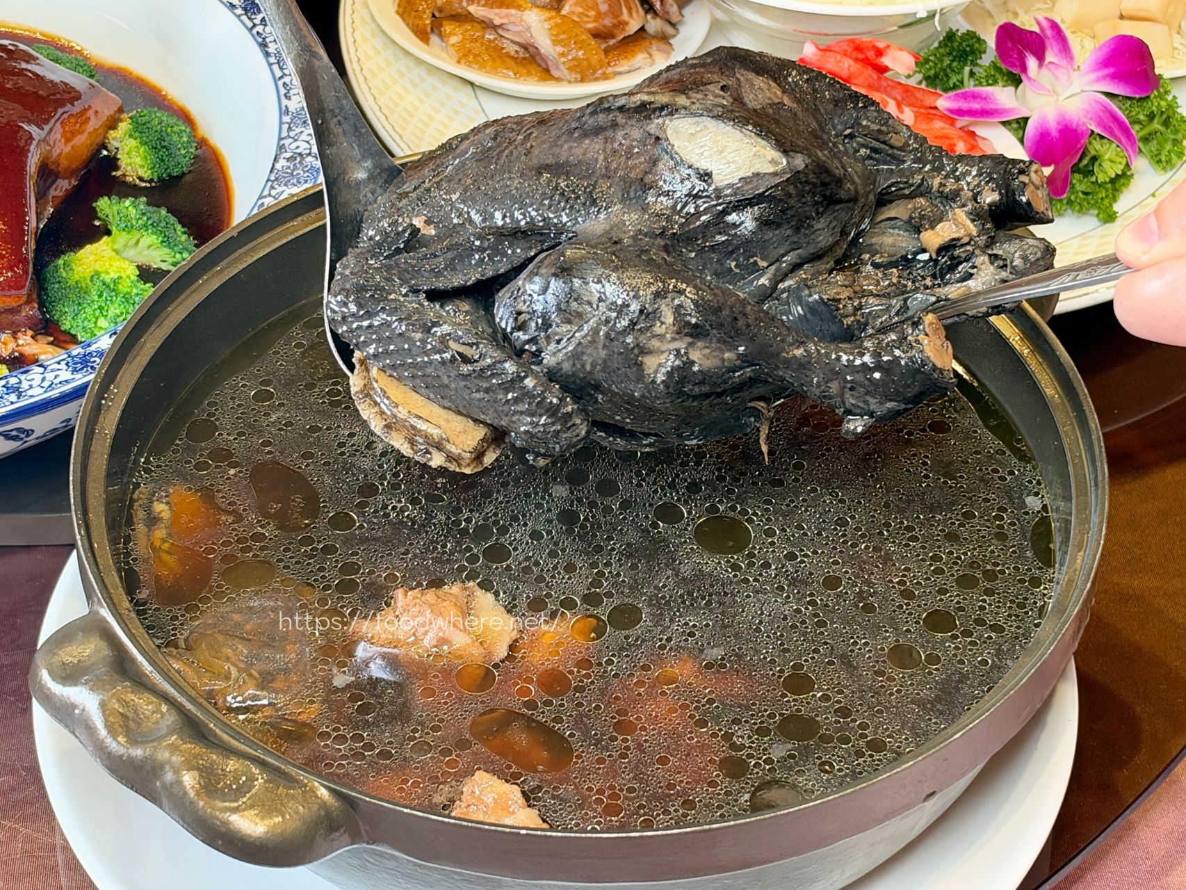 高雄左營外帶年菜｜《富苑喜宴會館》八道澎湃年菜再送哈根達斯 @高雄美食底對