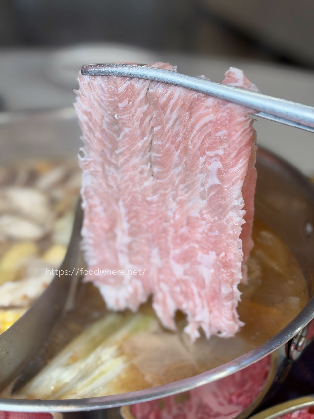 高雄前鎮火鍋｜《滿興潮汕火鍋》夢時代附近人氣鍋物！手切安格斯牛小排、爆漿牛肉丸必吃 @高雄美食底對