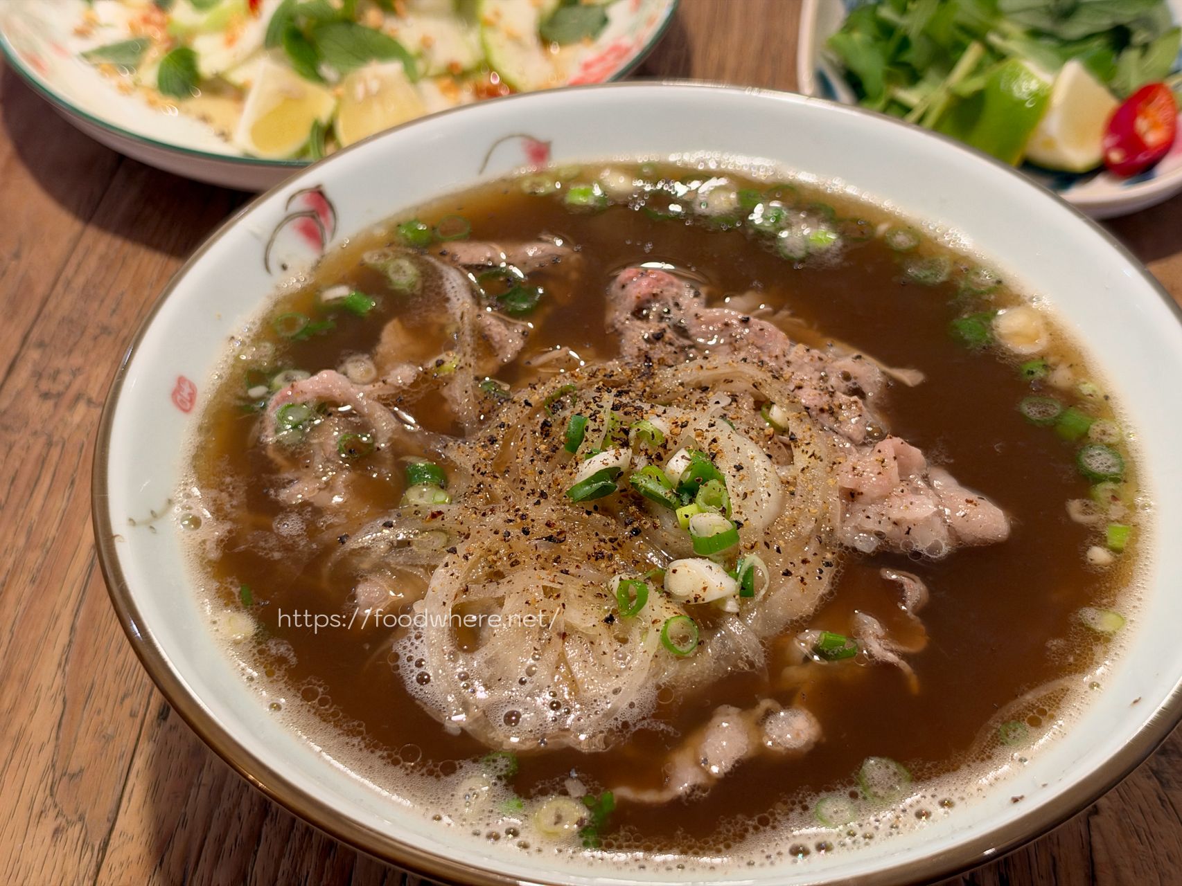 鹽埕區河粉《粉友愛 Pho You》近期吃到最厲害的一碗越南河粉 @高雄美食底對