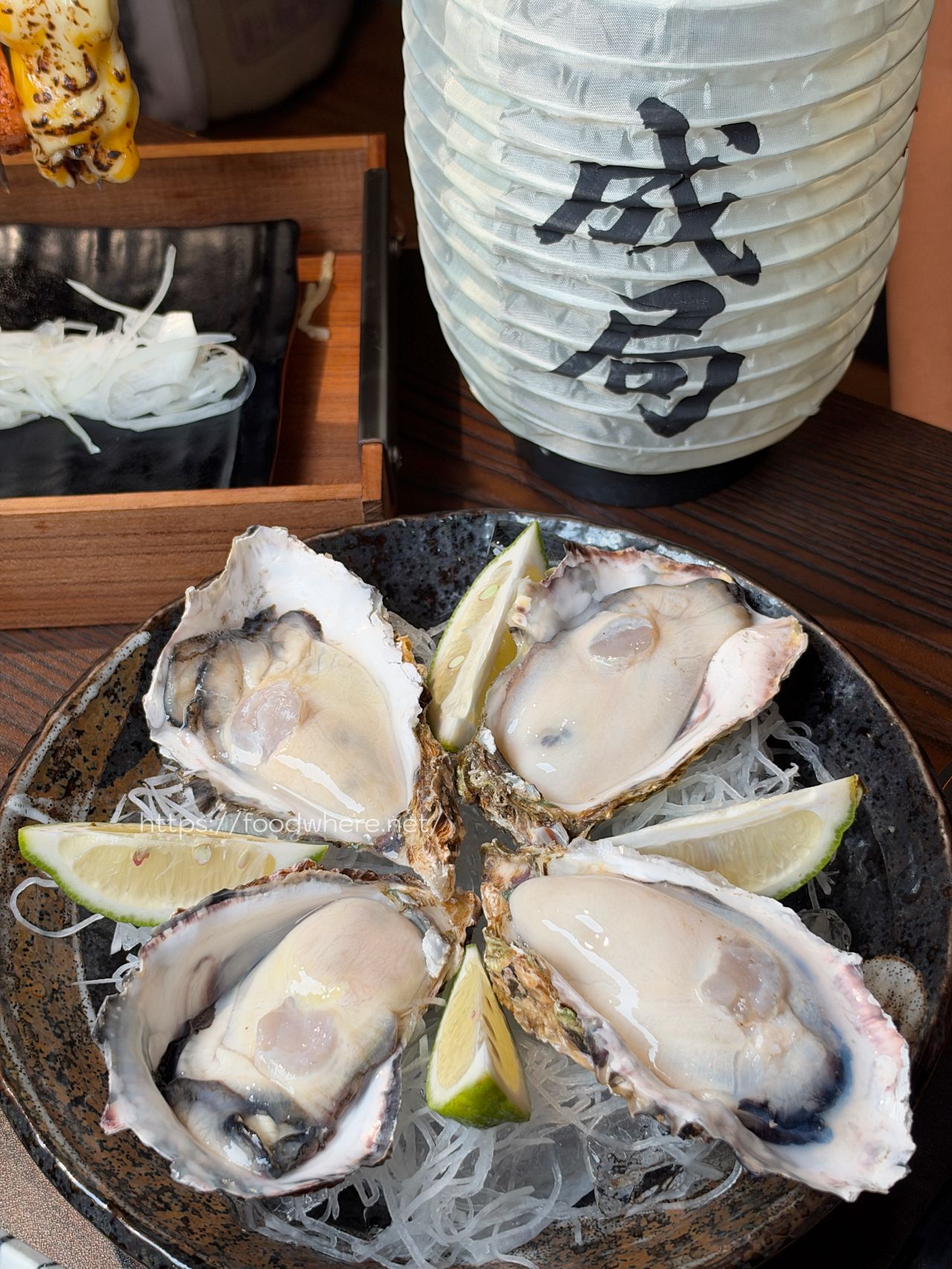 高雄三民區居酒屋《成局居酒屋》廣島生蠔限時吃到飽!雞肉串掛著上桌超吸睛 @高雄美食底對 高雄三民區居酒屋《成局居酒屋》廣島生蠔限時吃到飽!雞肉串掛著上桌超吸睛 @高雄美食底對